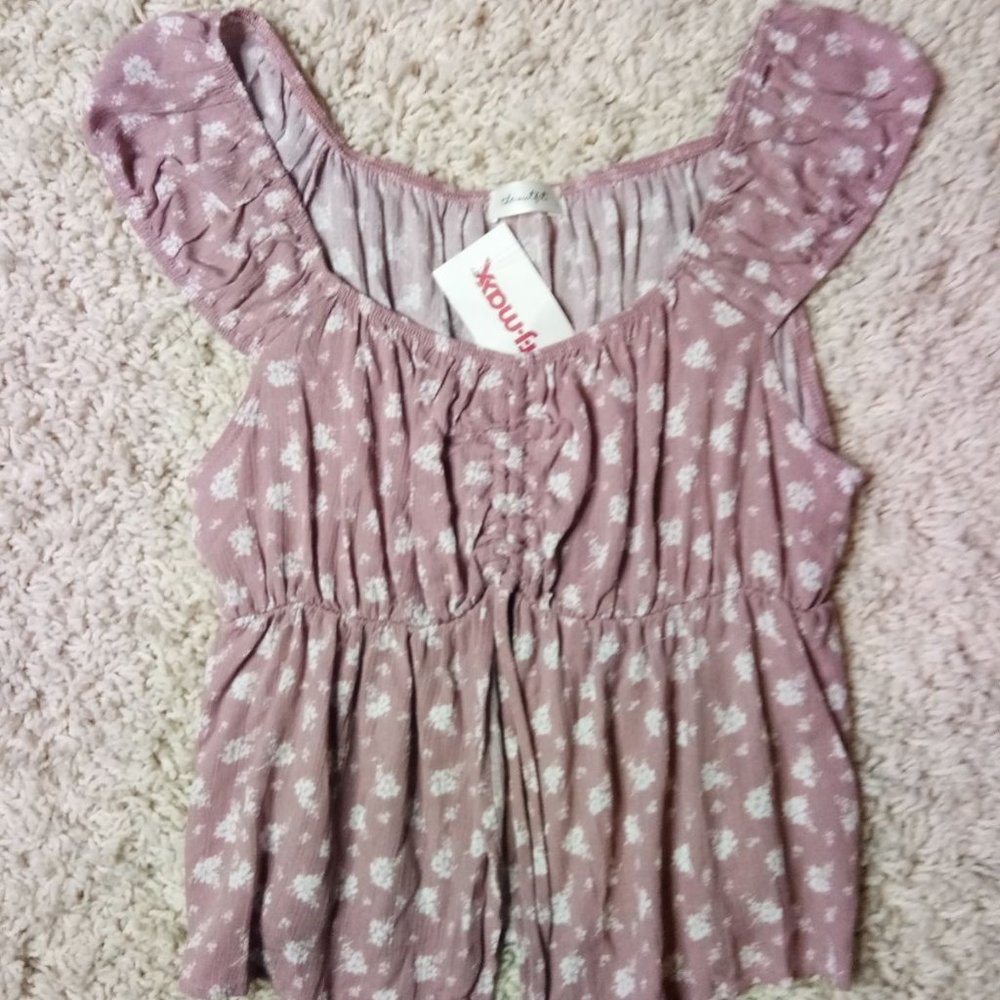 The Outfit Floral Ruffle Hem Top - Picture 4 of 5